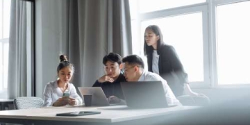 Claims & Deductions in 3 Minutes Claims & Deductions in 3 Minutes